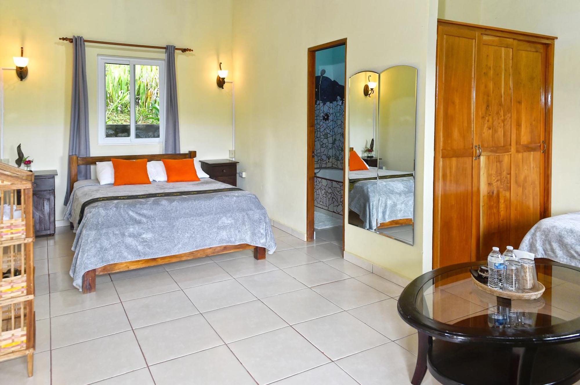 Hotel Anachoreo Santa Fe  Buitenkant foto